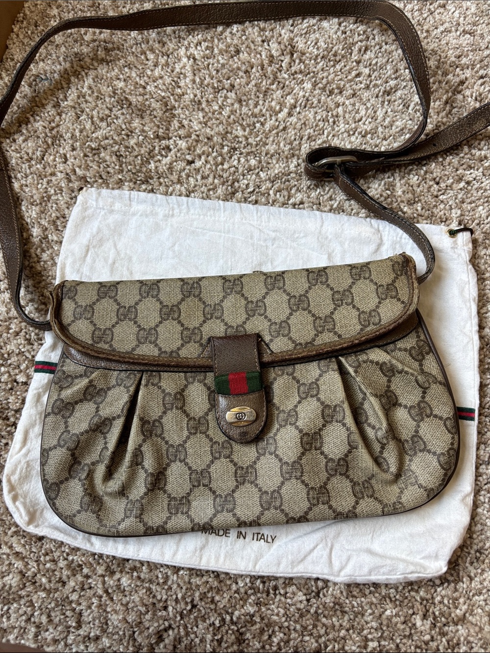 GG Gucci supreme crossbody